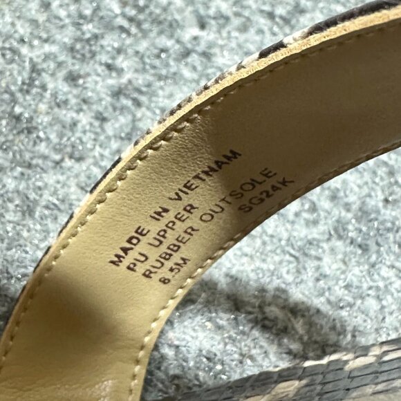 Michael Kors Snake Skin Print Block Heel Ankle Strap Sandals Size 8.5M - Picture 8 of 9